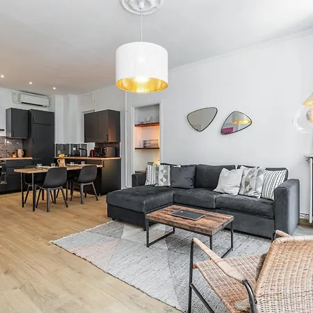 Апартаменты Confort Downtown 2 Bdr Ницца