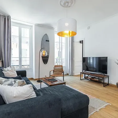 Апартаменты Confort Downtown 2 Bdr