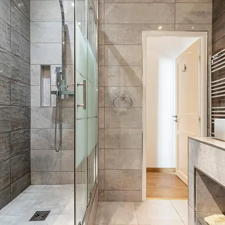 Confort Downtown 2 Bdr Апартаменты Ницца