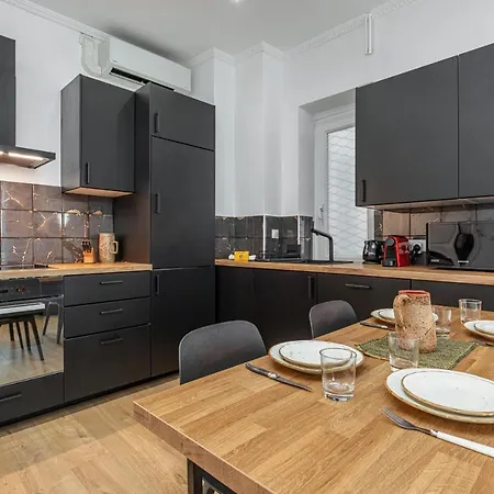 Confort Downtown 2 Bdr Апартаменты Ницца