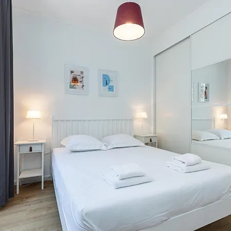 Апартаменты Confort Downtown 2 Bdr *